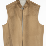 Close-up beige صدرية product photo