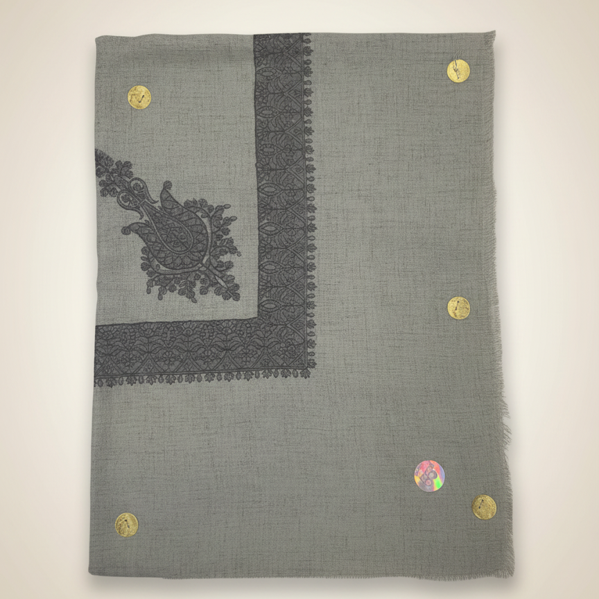 Traditional Gulf Shawl with Premium Background