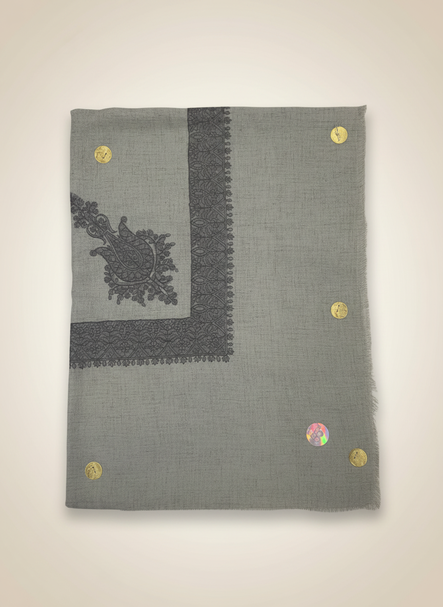 Traditional Gulf Shawl with Premium Background